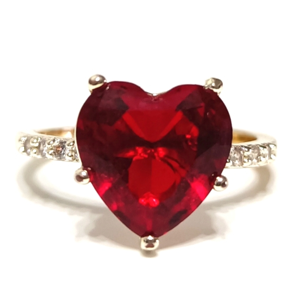 Heart Shaped Red Gemstone Ring Hearts Valentine - Picture 1 of 4
